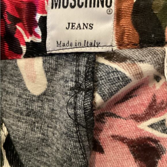 Moschino Vintage Jeans Rare Find in Size 6.  Beautiful Holiday Colors! Preloved. - Picture 5 of 8